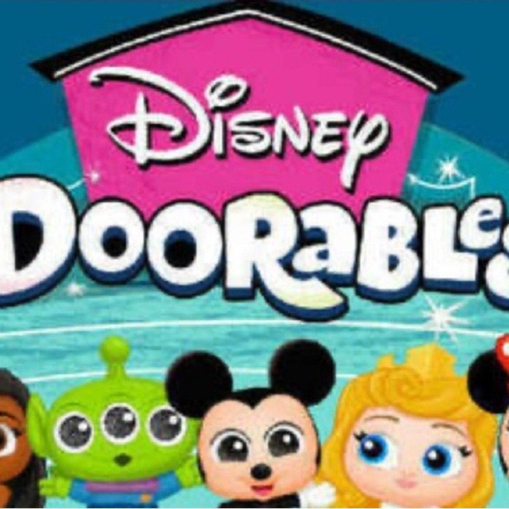 Disney Doorables Colorful Character Set